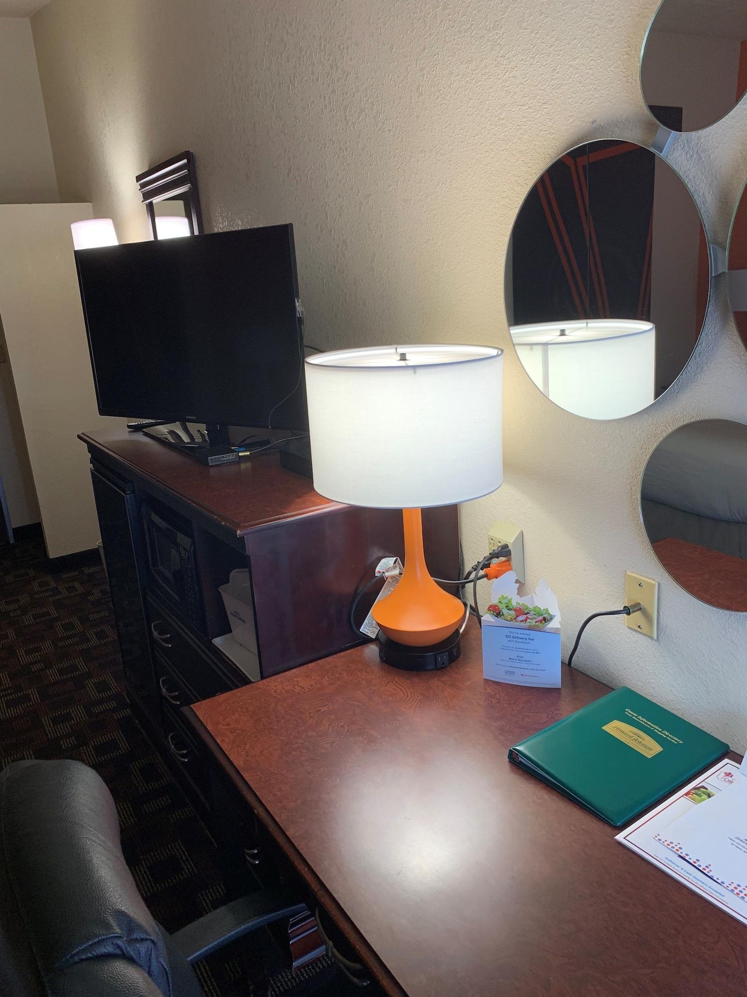 Howard Johnson By Wyndham Oklahoma City Okc Airport, Fairgrounds, I40 Exterior foto
